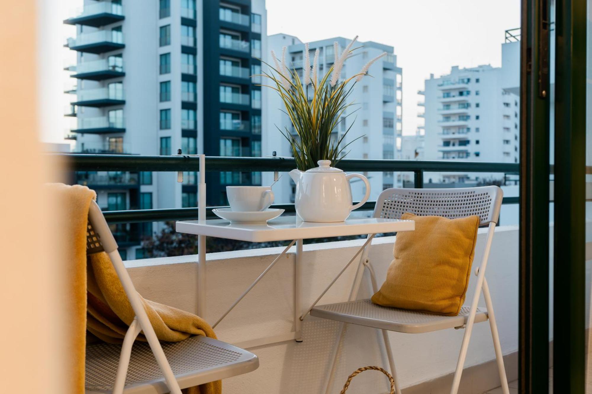 Comfort Zone Beach Apartment Quarteira Exterior photo