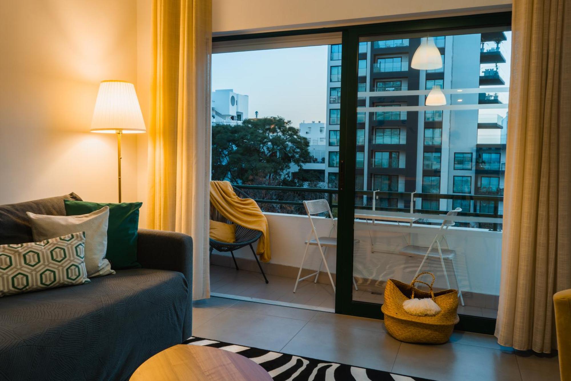 Comfort Zone Beach Apartment Quarteira Exterior photo
