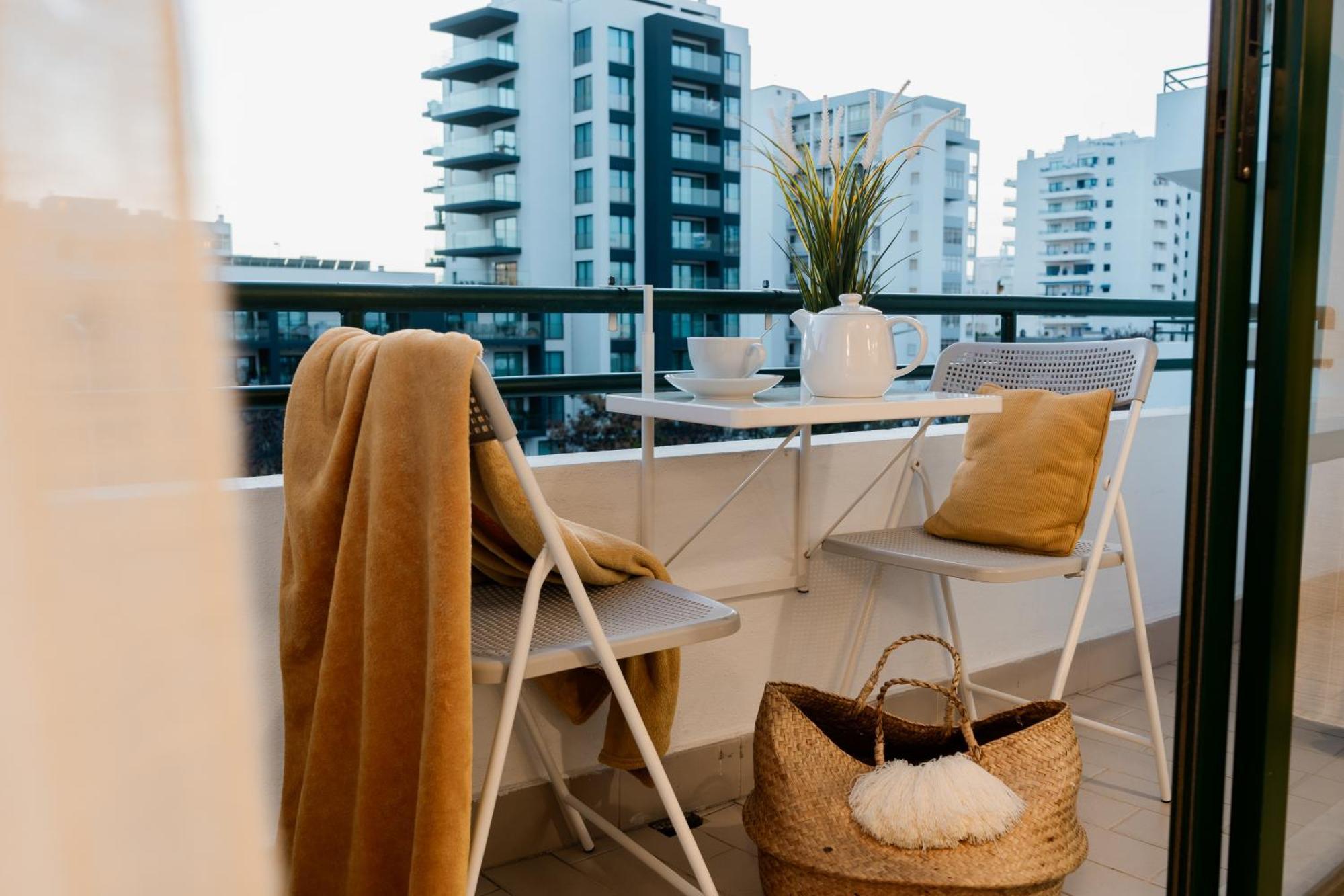 Comfort Zone Beach Apartment Quarteira Exterior photo